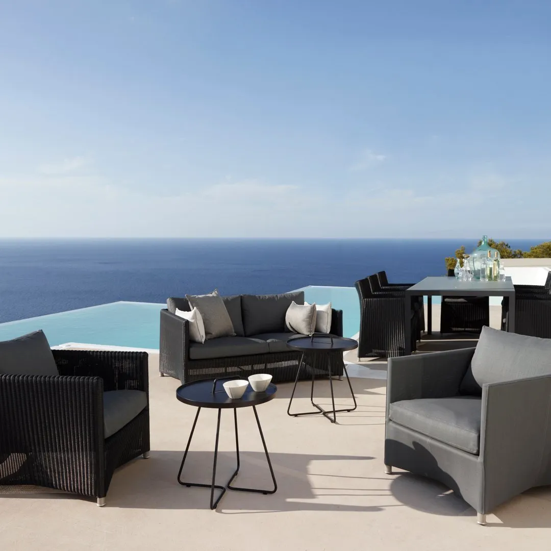 Diamond 2-Seater Outdoor Sofa