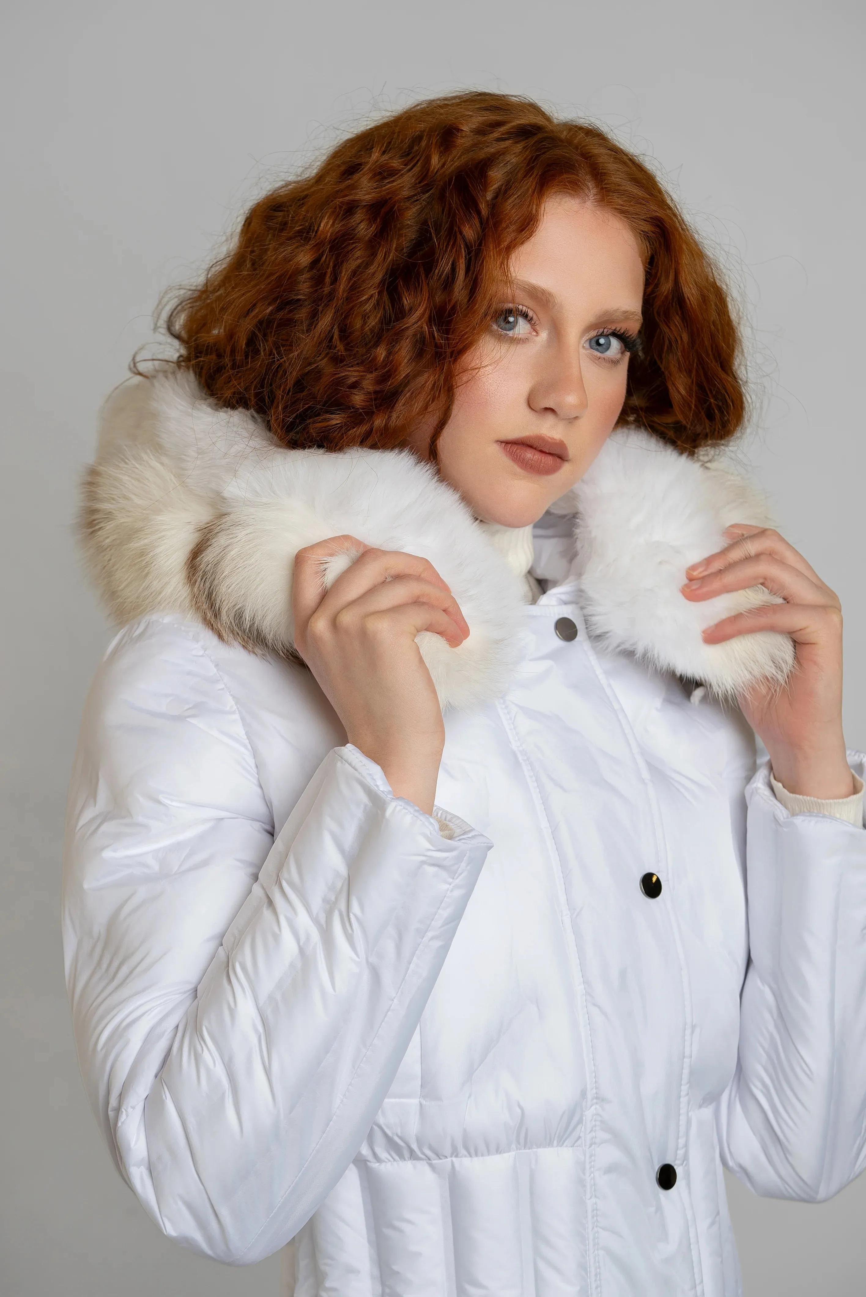 Luxurious White Puff Jacket with Ethical Fox Fur Trim