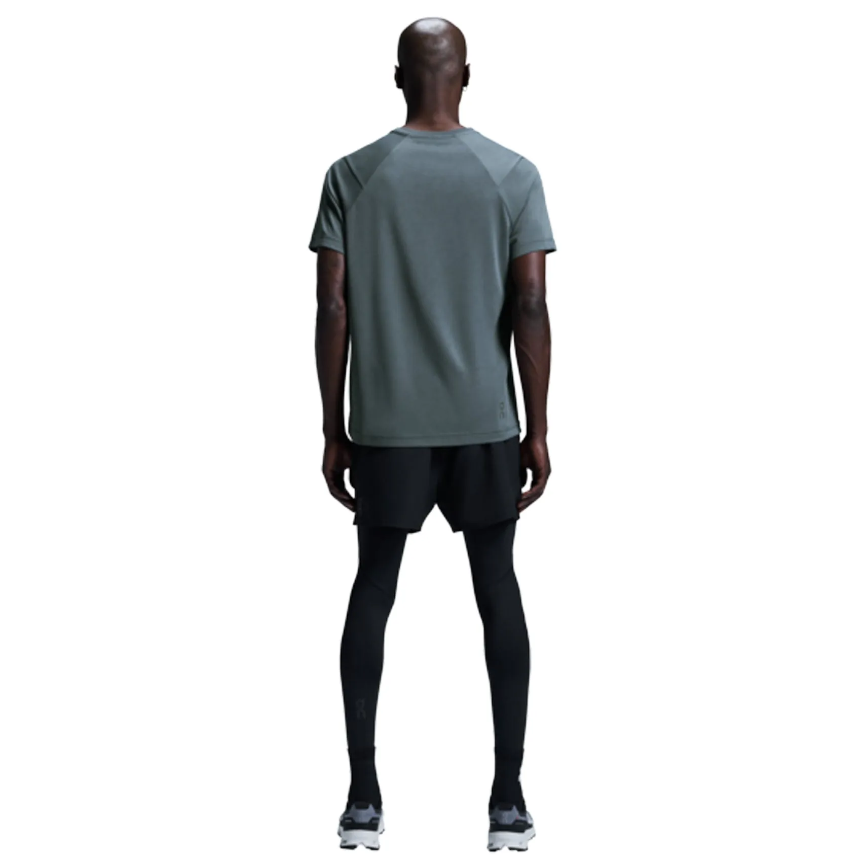 Mens On Running Trail-T